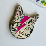 Bowie Cat Needle Minder