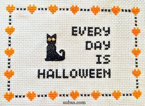 Every Day Is Halloween: Sparkly-Eyed Cat